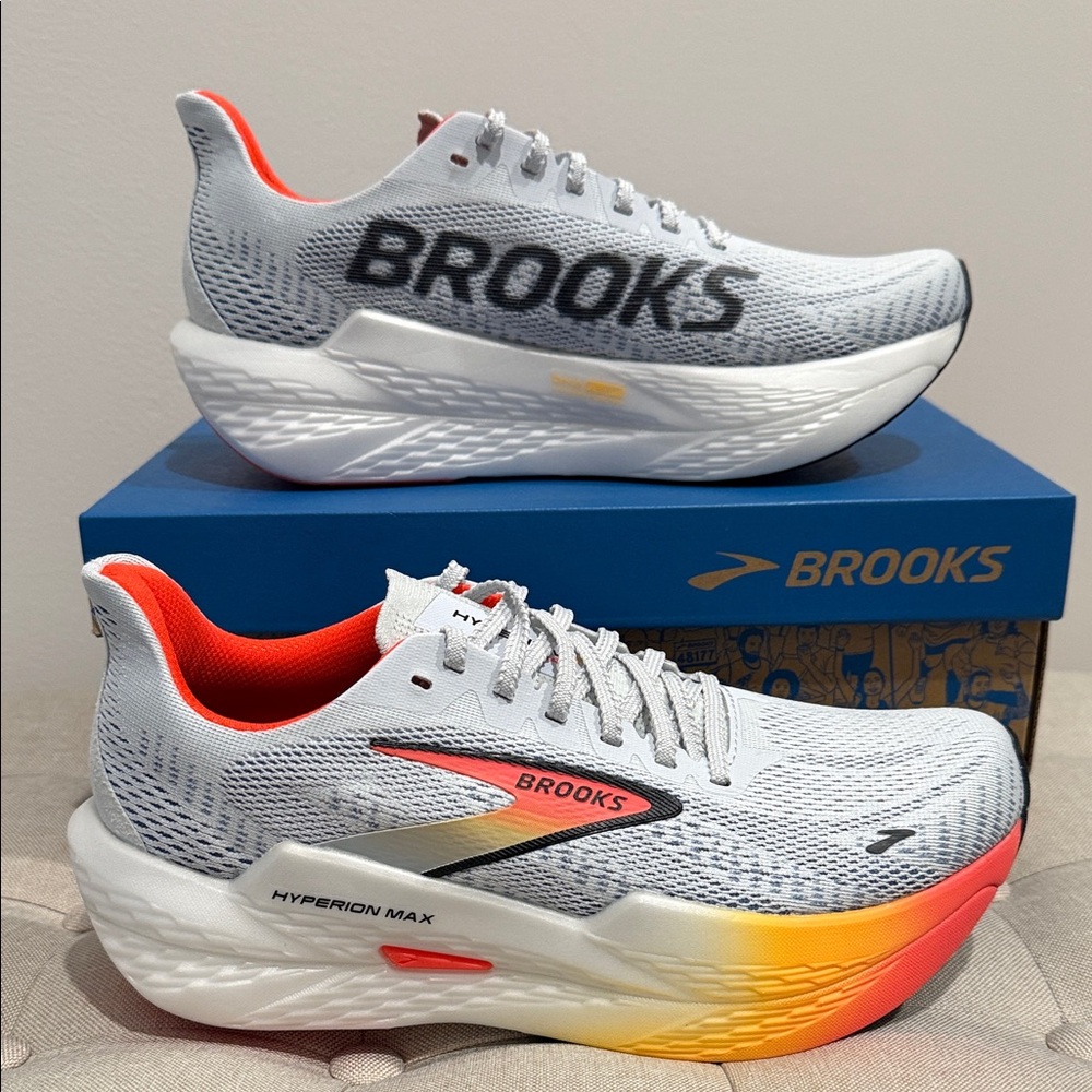 NWT Brooks Women’s Hyperion Max 2 Neutral Running Shoe-size 8.5 Medium